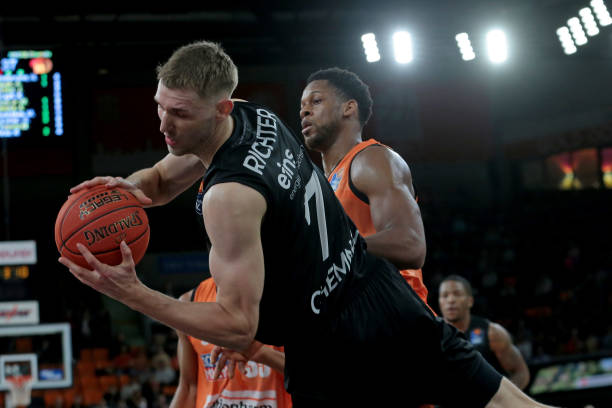 在这场关键 在这场关键